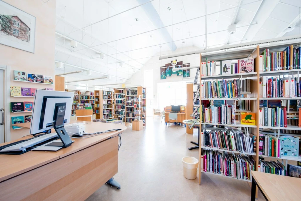 Enbacka skolas skolbibliotek
