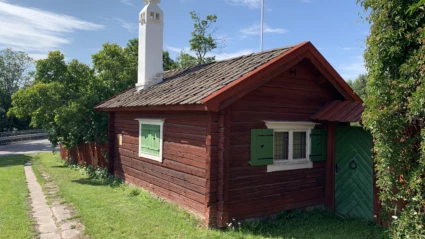 Rött trähus.