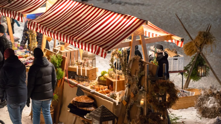Julmarknad på Rådhustorget i Säter