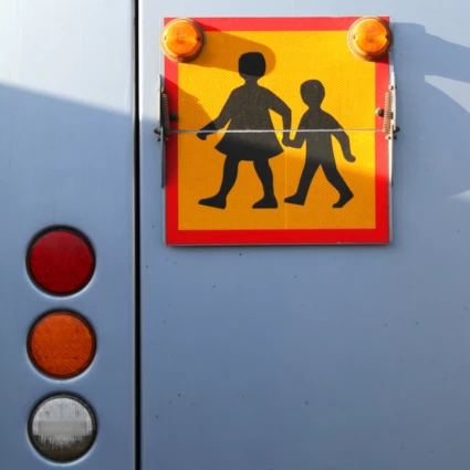 trafikskylt skolskjuts