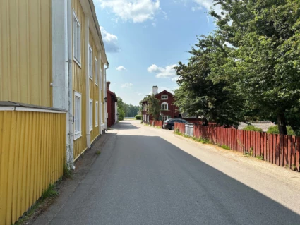 Gata i Säter med gamla hus