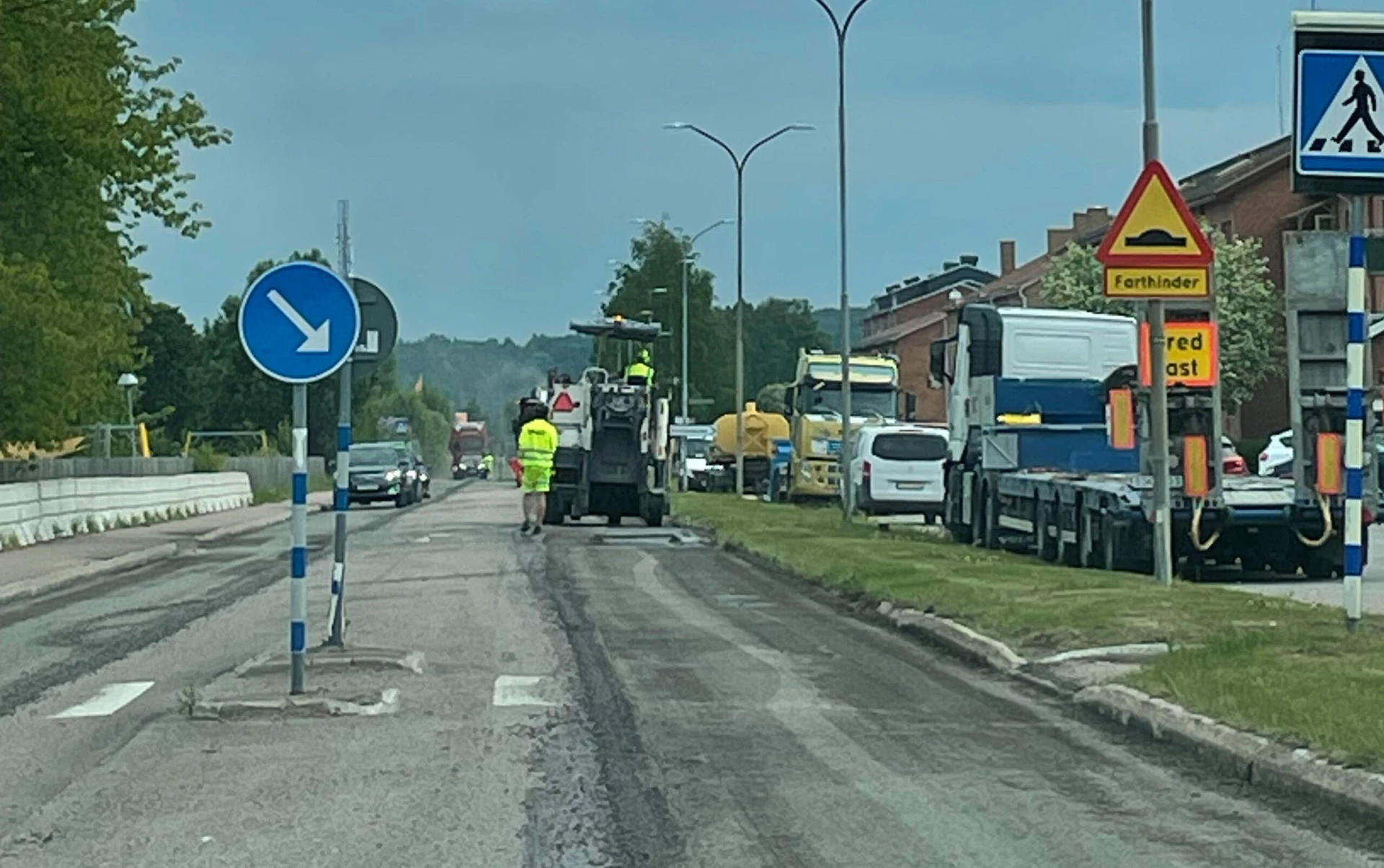 Asfaltering av en väg