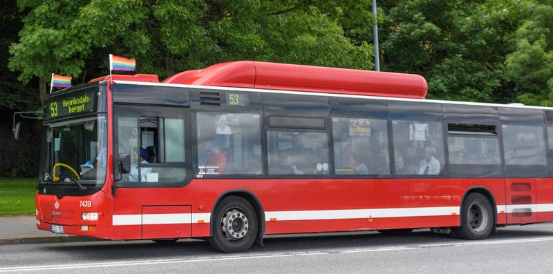Röd buss