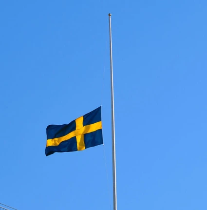 Halv stång flaggning.