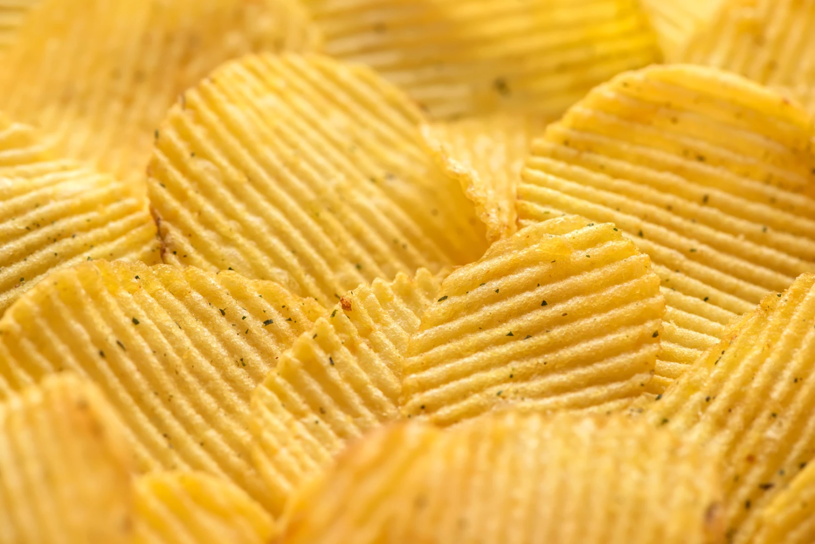 Räfflade potatischips