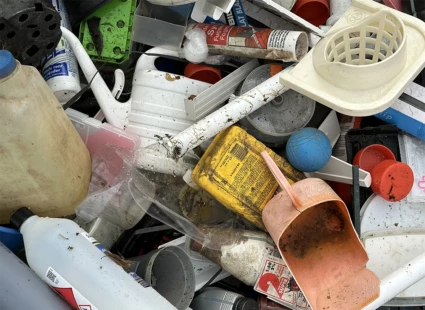 Avfall av plast