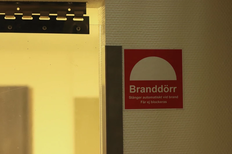 branddörr