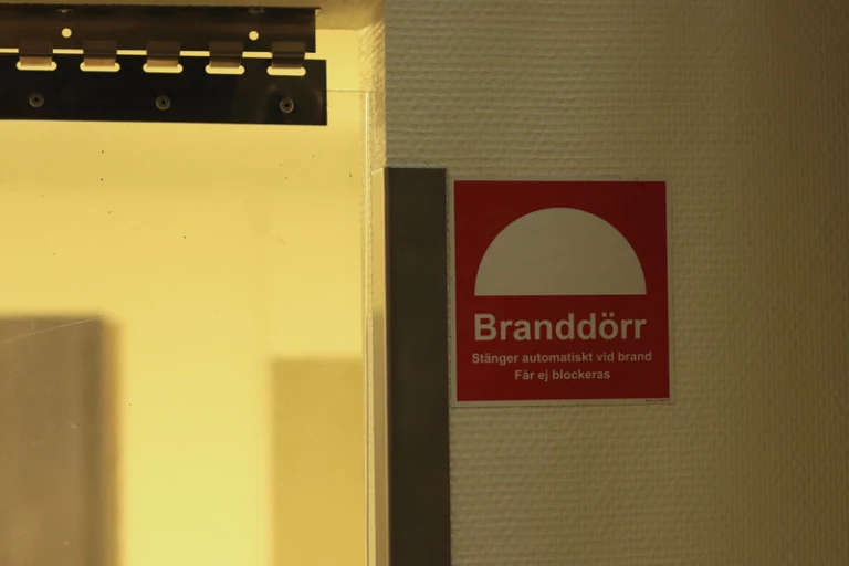 branddörr