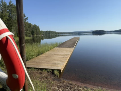 Brygga ut i Ulvsjön